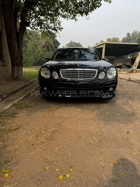 Mercedes Benz E Class 2004 for Sale in Peshawar Image-1