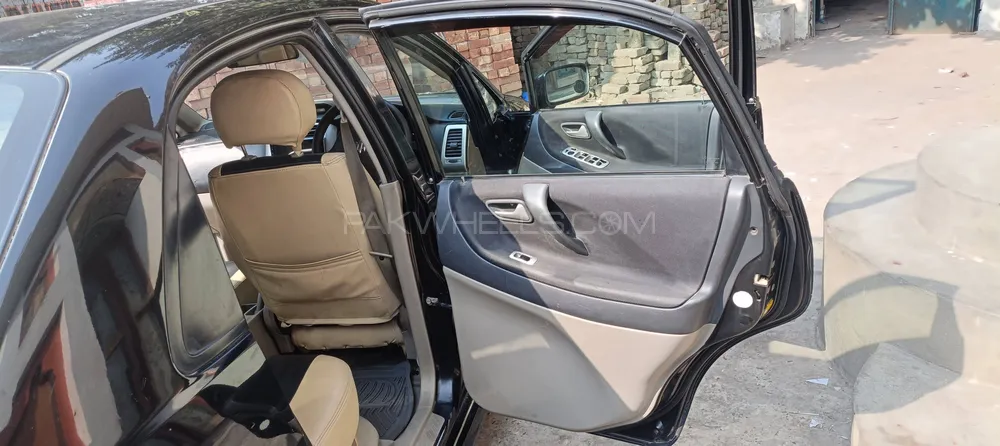 Suzuki Liana 2006 for Sale in Lahore Image-1