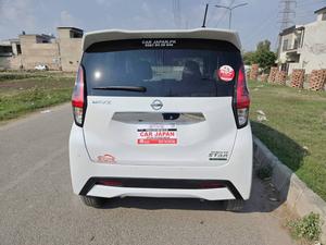 Fresh Import 2025
No.1 Japan Quality
3.0 Auction Grade and Auction Sheet Attach For Satisfaction And Online Verification
HIGHWAY STAR G EDITION 
2022 Model
Low Mileage: 25944 KM
Shiny White Colour
LEATHER WRAPPED STEERING 
15 INCHES NEW DESIGN ALLOY WHEELS 
Heating Seats 
Push Start Engine / Intelligent Key
Auto Ac Touch Panel
LED  Head Lump
Super UV Cut Doors Glass
Intelligent Around View Monitor
Camera On Room Mirror
Genuine Verifiable Auction Sheet
Alloy Wheels
Nissan Genuine 9 Inch Navigation System
Nissan Genuine Back Camera
Remote Door Mirror
Abs Braking System
Traction Control
Hid Headlights
Retractable Side Mirrors With Indicators
Winker Mirror
Digital Climate Control Air Conditioning System
6 Air Bags 
All Power Windows
Multimedia Steering
Engine In Clean & Good Condition
Clean Interior & Exterior
Power Steering
High Quality Luxury Hatchback
Brand New Tyres