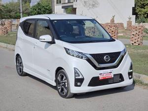 Fresh Import 2025
No.1 Japan Quality
3.0 Auction Grade and Auction Sheet Attach For Satisfaction And Online Verification
HIGHWAY STAR G EDITION 
2022 Model
Low Mileage: 25944 KM
Shiny White Colour
LEATHER WRAPPED STEERING 
15 INCHES NEW DESIGN ALLOY WHEELS 
Heating Seats 
Push Start Engine / Intelligent Key
Auto Ac Touch Panel
LED  Head Lump
Super UV Cut Doors Glass
Intelligent Around View Monitor
Camera On Room Mirror
Genuine Verifiable Auction Sheet
Alloy Wheels
Nissan Genuine 9 Inch Navigation System
Nissan Genuine Back Camera
Remote Door Mirror
Abs Braking System
Traction Control
Hid Headlights
Retractable Side Mirrors With Indicators
Winker Mirror
Digital Climate Control Air Conditioning System
6 Air Bags 
All Power Windows
Multimedia Steering
Engine In Clean & Good Condition
Clean Interior & Exterior
Power Steering
High Quality Luxury Hatchback
Brand New Tyres