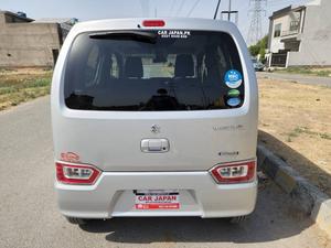 Fresh Import 2025
HYBRID FX EDITION
3.5 Auction Grade and Auction Sheet Attached For Satisfaction And Verification
2022 Model
Low Mileage: 69974 KM
Shiny Silver Colour
Cruise Control
Safety Sense
No.1 Japan Quality
SD Navigation
Back Camera
Auto AC Push Panel
Halogen Head Lump
Abs Braking System
Genuine Verifiable Auction Sheet
Retractable Side Mirrors With Indicators
All Power Windows
Runs & Drives Great
Engine In Clean & Good Condition
Clean Interior & Exterior
Drive Type: FF
Eco Idle Technology
Sofa Seats
Heated Seats
Power Steering
Power Windows
Power Side Mirrors
Glass With Ultra-violet Filter (UV Cut)
Digital Climate Control Air Conditioner & Heater
Steering: Power Assist Equipped Rack & Pinion
Suspension: Mcpherson Strut Type Coil Spring
Drivers Airbag
Passenger Airbag
Rear Wiper
Good Fuel Economy
Dual SRS Air Bag
High Quality Luxury Hatchback
Brand New Tyres
Anti-lock Brakes
Remote Keyless Entry