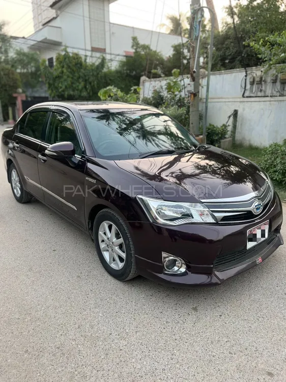 Toyota Corolla Axio 2014 for Sale in Karachi Image-1
