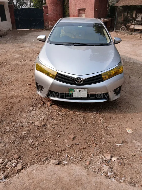 Toyota Corolla 2015 for Sale in Sargodha Image-1