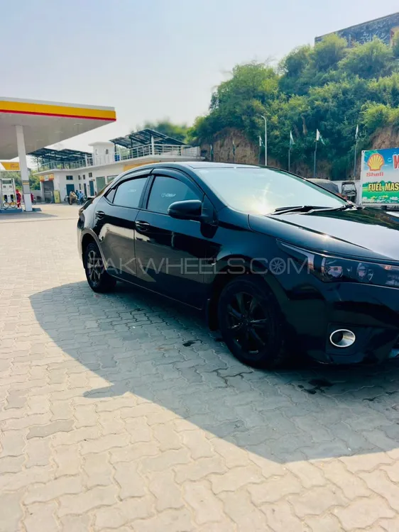 Toyota Corolla 2016 for Sale in Lahore Image-1