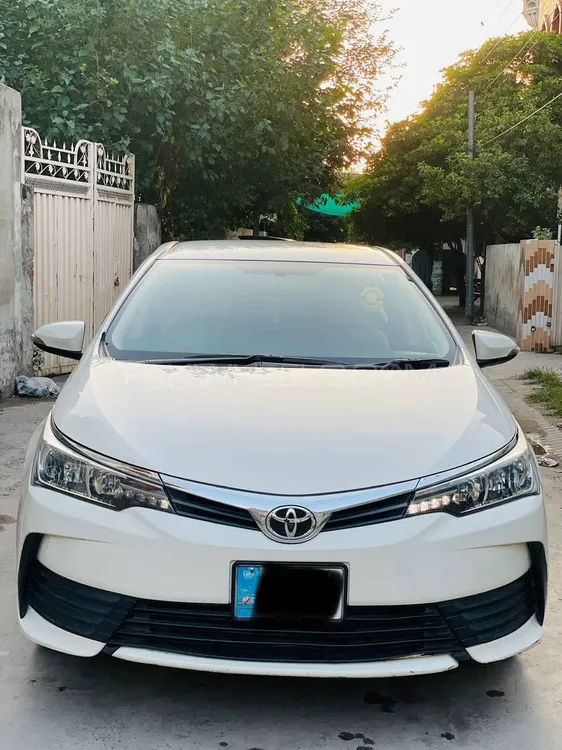 Toyota Corolla 2018 for Sale in Rawalakot Image-1