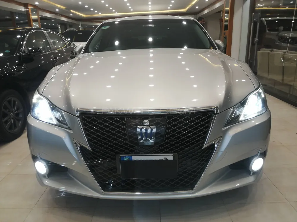 Toyota Crown 2013 for Sale in Islamabad Image-1