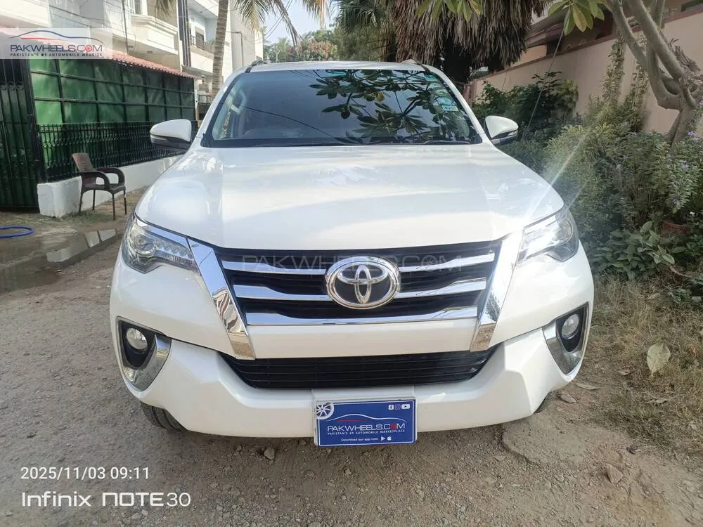 Toyota Fortuner 2017 for Sale in Karachi Image-1