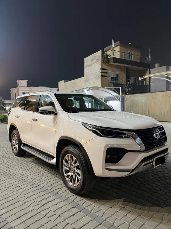 Toyota Fortuner 2021 for Sale in Lahore Image-1