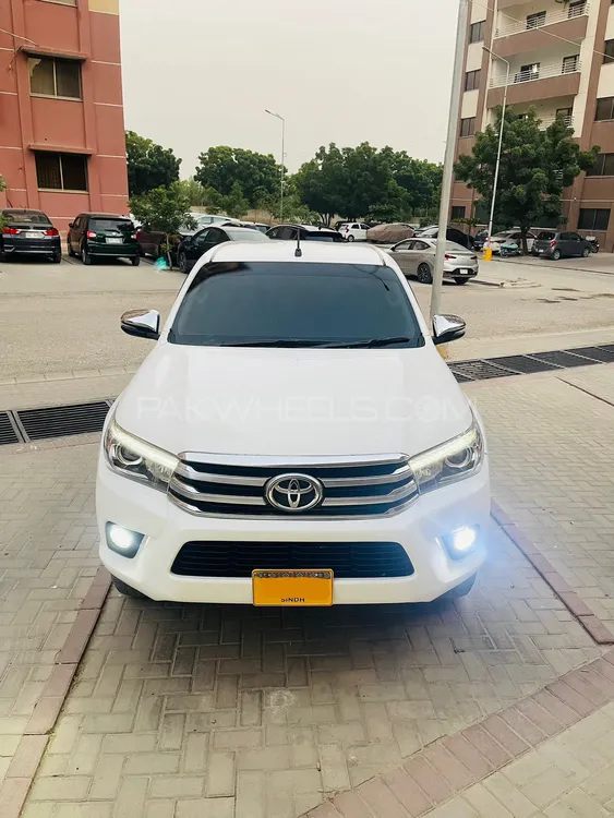 Toyota Hilux 2019 for Sale in Karachi Image-1