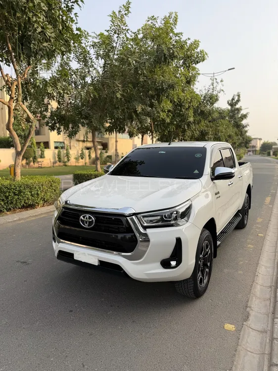 Toyota Hilux 2021 for Sale in Multan Image-1