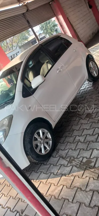 Toyota Vitz 2007 for Sale in Peshawar Image-1