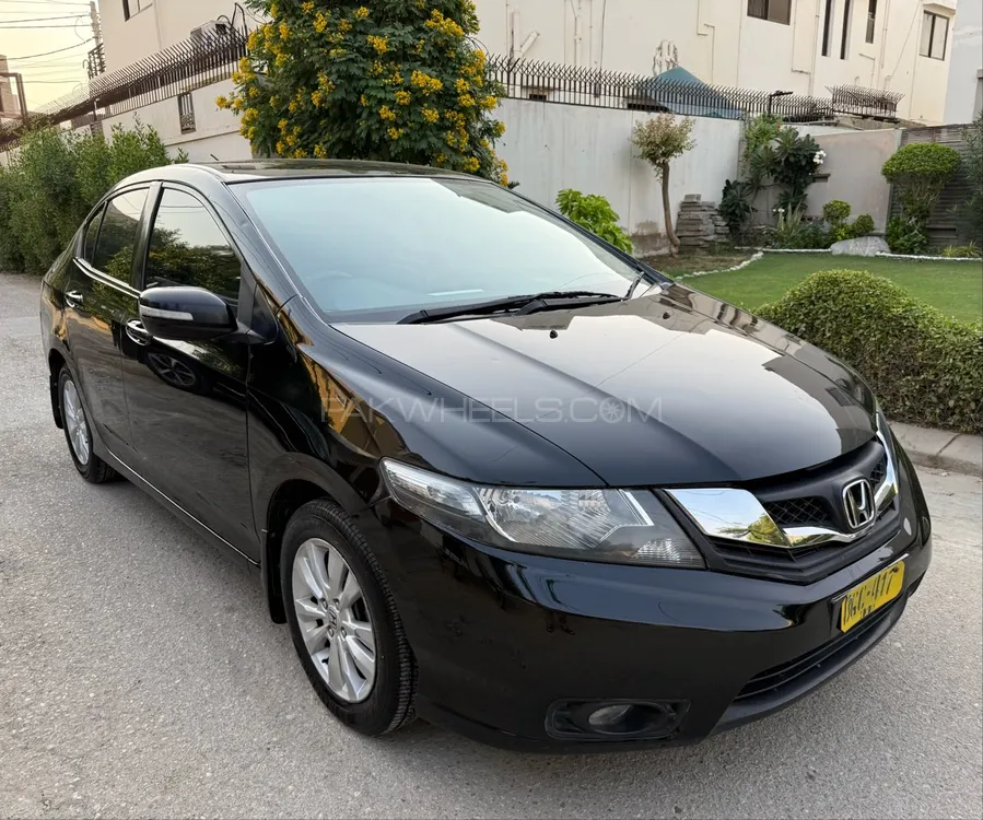 Honda City 2016 for Sale in Karachi Image-1