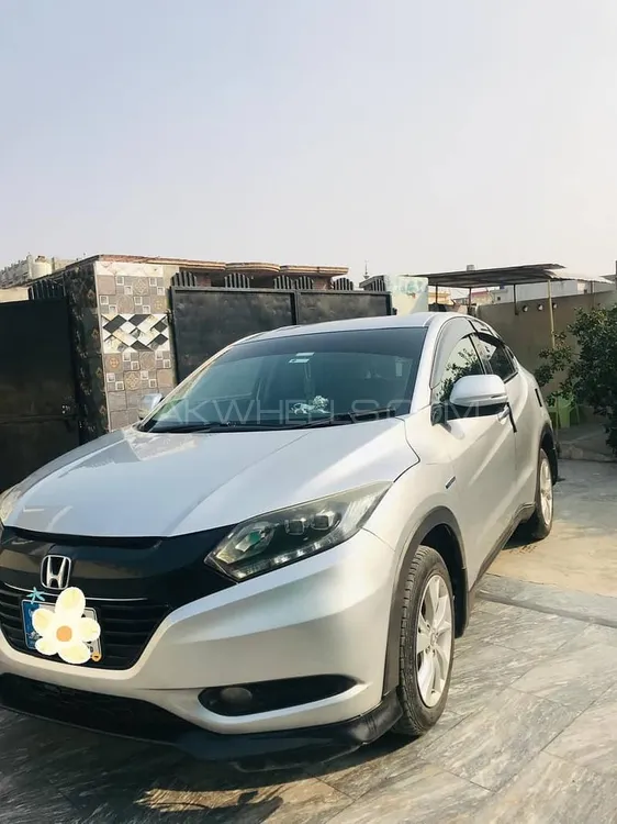Honda Vezel 2015 for Sale in Sialkot Image-1