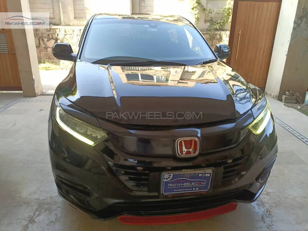 Honda Vezel 2017 for Sale in Islamabad Image-1
