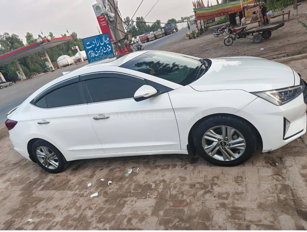 Hyundai Elantra 2021 for Sale in Multan Image-1