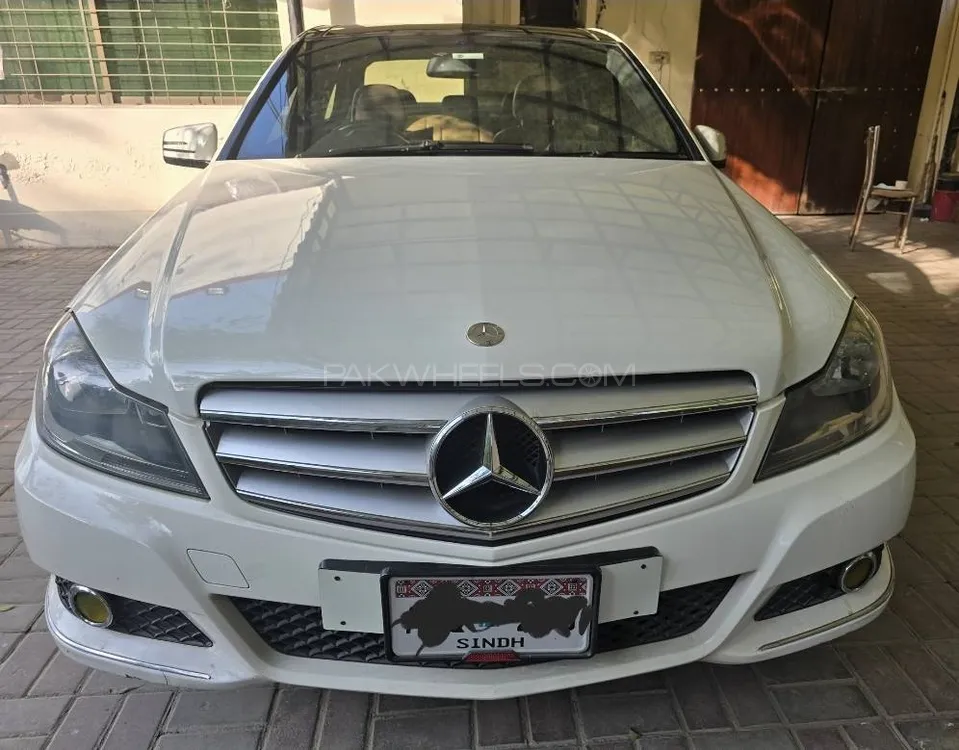 Mercedes Benz C Class 2011 for Sale in Lahore Image-1