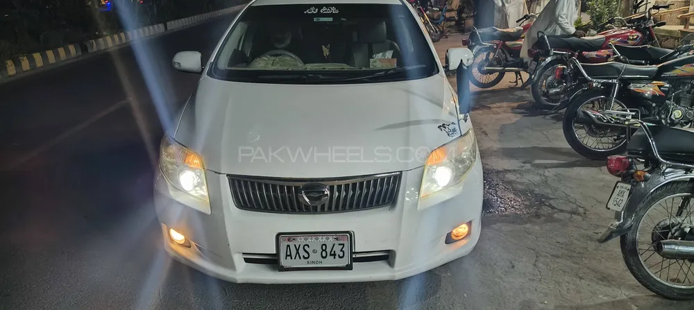 Toyota Corolla Axio 2007 for Sale in Lahore Image-1