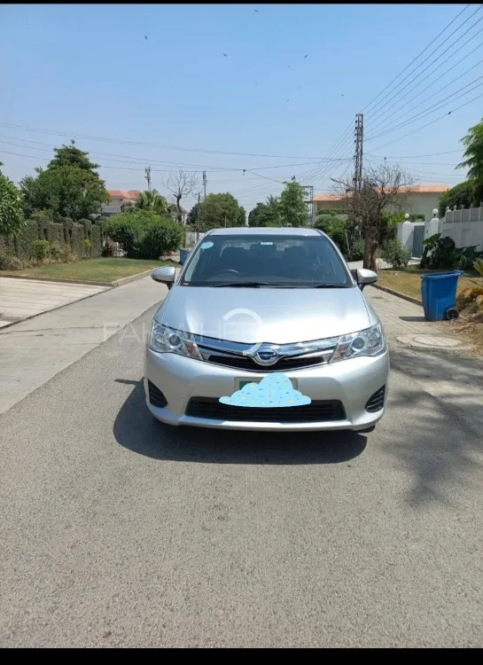 Toyota Corolla Axio 2015 for Sale in Lahore Image-1