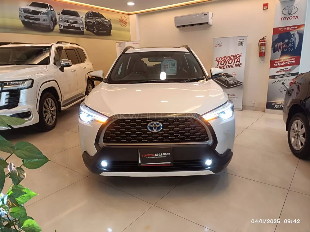 Toyota Corolla Cross 2025 for Sale in Karachi Image-1
