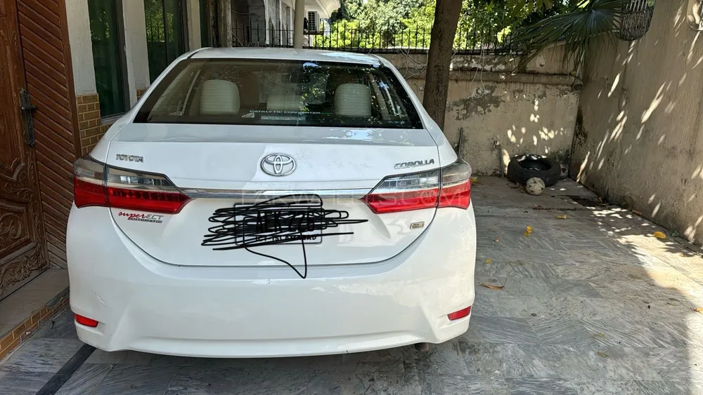Toyota Corolla 2017 for Sale in Faisalabad Image-1