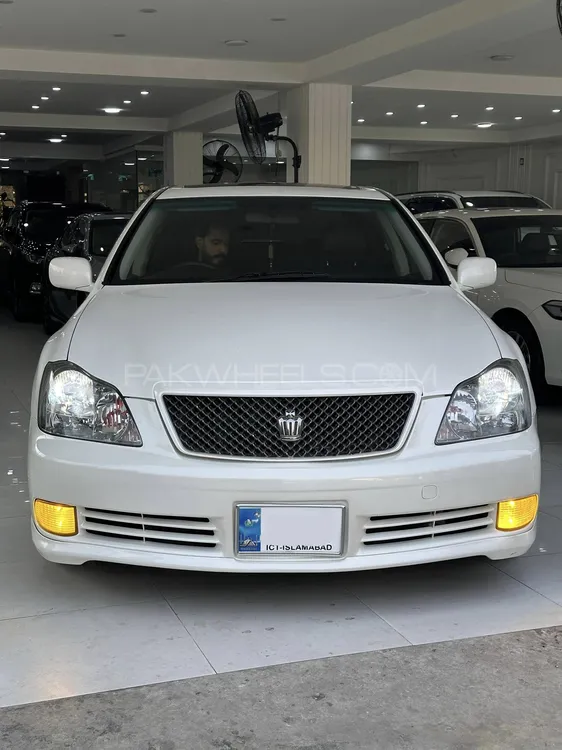 Toyota Crown 2005 for Sale in Islamabad Image-1