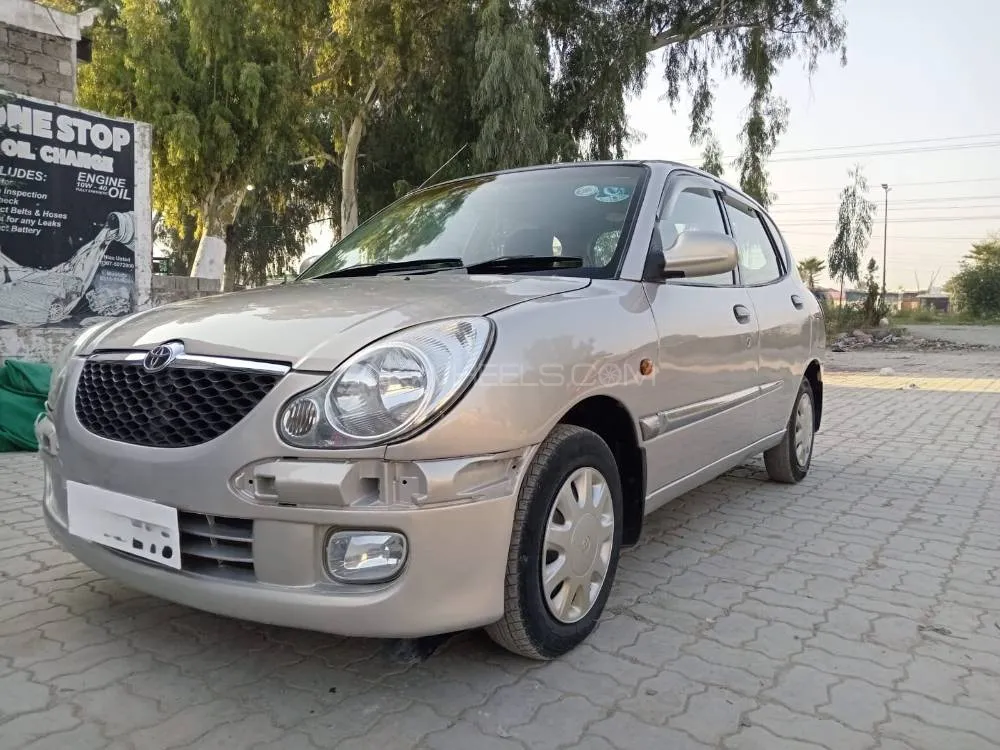 Toyota Duet 2002 for Sale in Wah cantt Image-1