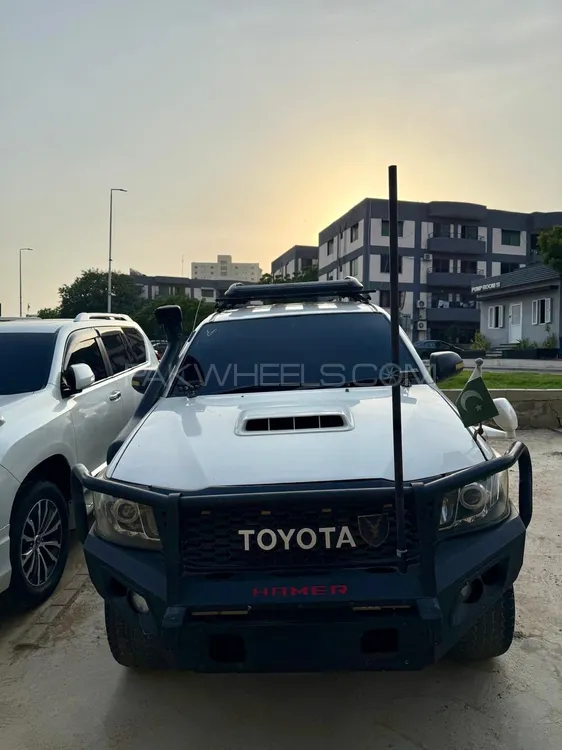 Toyota Hilux 2008 for Sale in Karachi Image-1