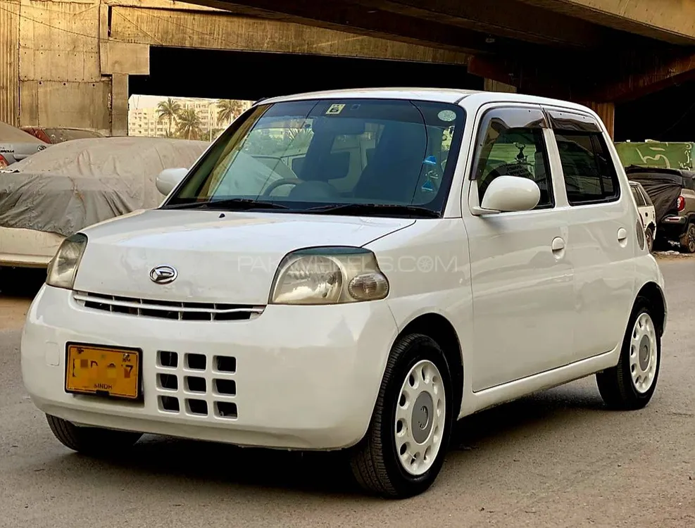 Daihatsu Esse 2011 for Sale in Karachi Image-1