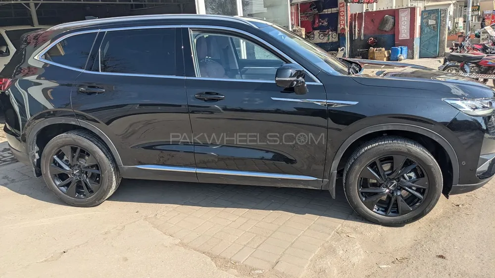 Haval H6 2023 for Sale in Islamabad Image-1