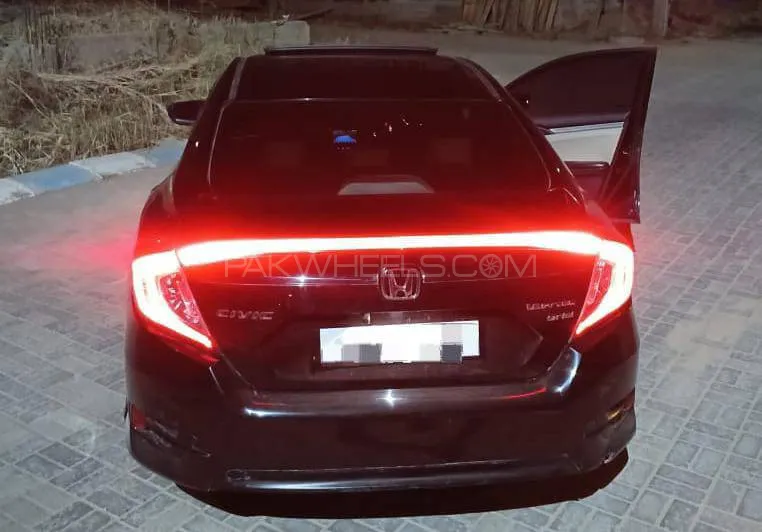 Honda Civic 2016 for Sale in Karachi Image-1