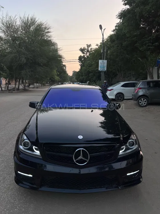 Mercedes Benz C Class 2014 for Sale in Karachi Image-1