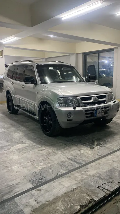 Mitsubishi Pajero 2003 for Sale in Dadyal Ak Image-1