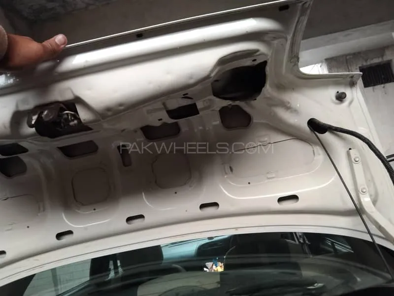 Suzuki Baleno 2004 for Sale in Lahore Image-1