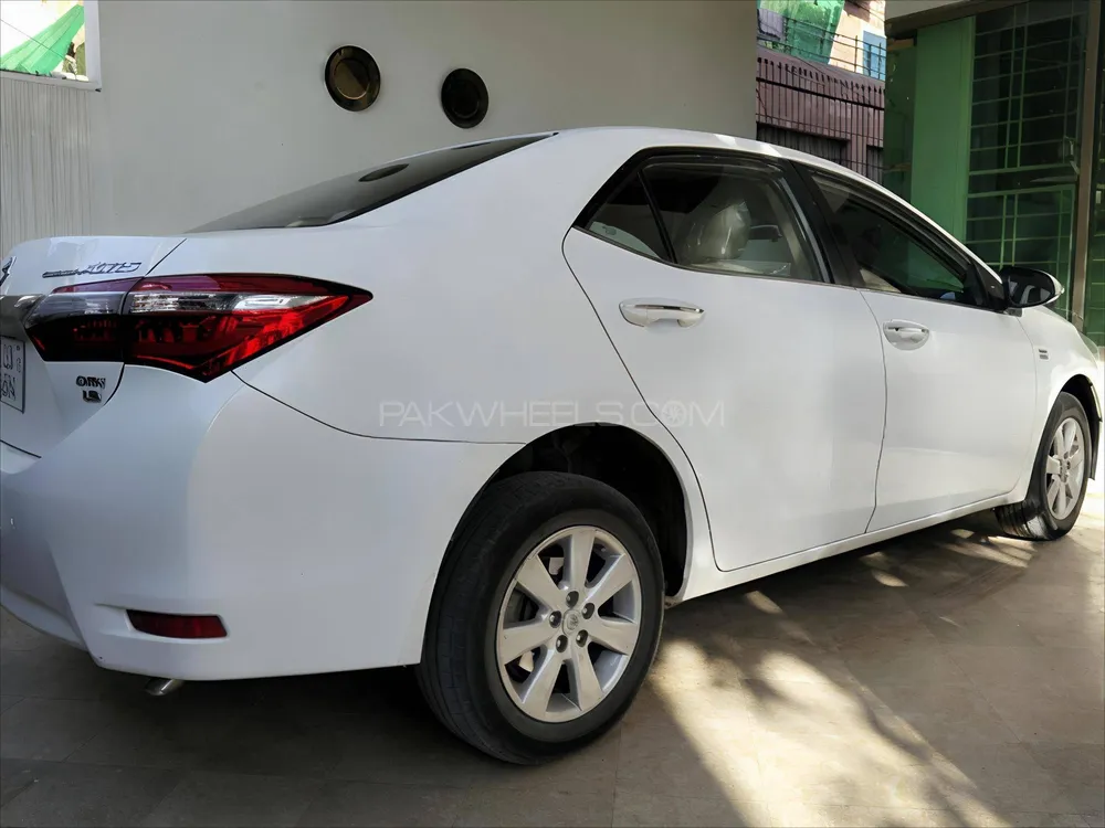 Toyota Corolla 2015 for Sale in Khushab Image-1