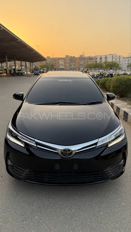 Toyota Corolla 2019 for Sale in Karachi Image-1