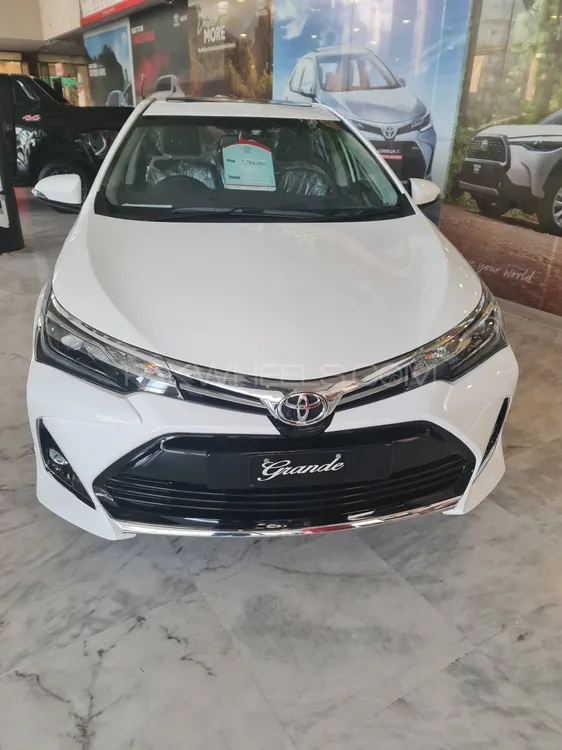 Toyota Corolla 2025 for Sale in Lahore Image-1