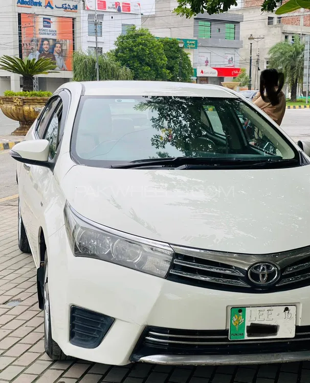 Toyota Corolla 2016 for Sale in Lahore Image-1