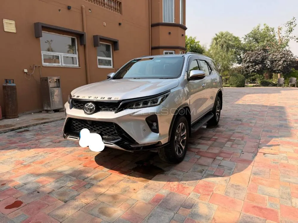 Toyota Fortuner 2022 for Sale in Lahore Image-1