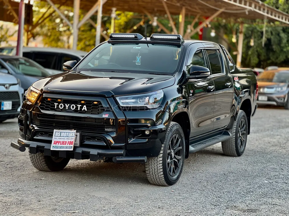 Toyota Hilux 2025 for Sale in Rawalpindi Image-1