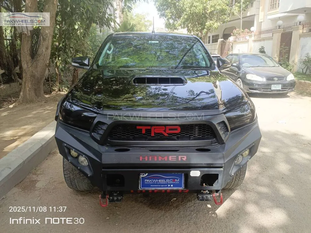 Toyota Hilux 2016 for Sale in Karachi Image-1