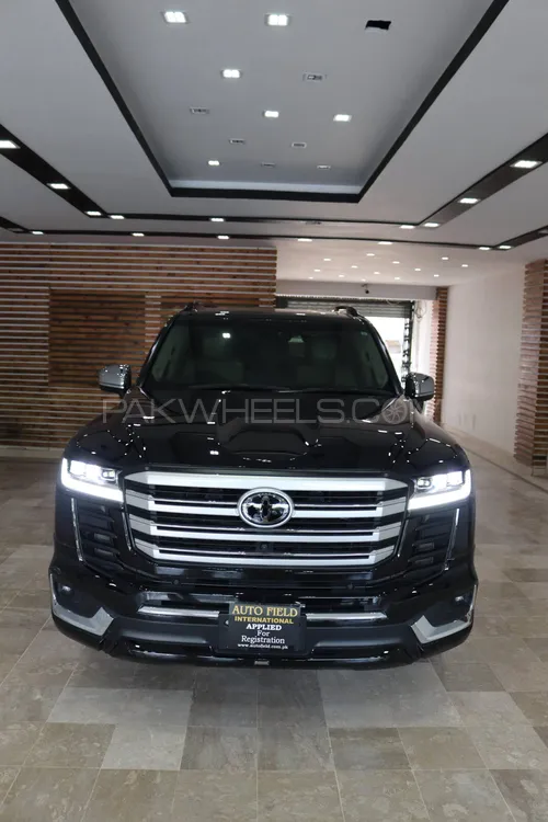 Toyota Land Cruiser 2023 for Sale in Islamabad Image-1