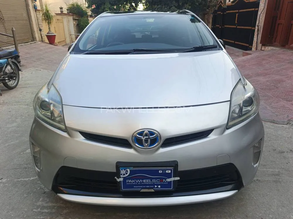 Toyota Prius 2012 for Sale in Islamabad Image-1