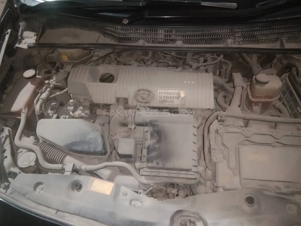 Toyota Prius 2011 for Sale in Karachi Image-1