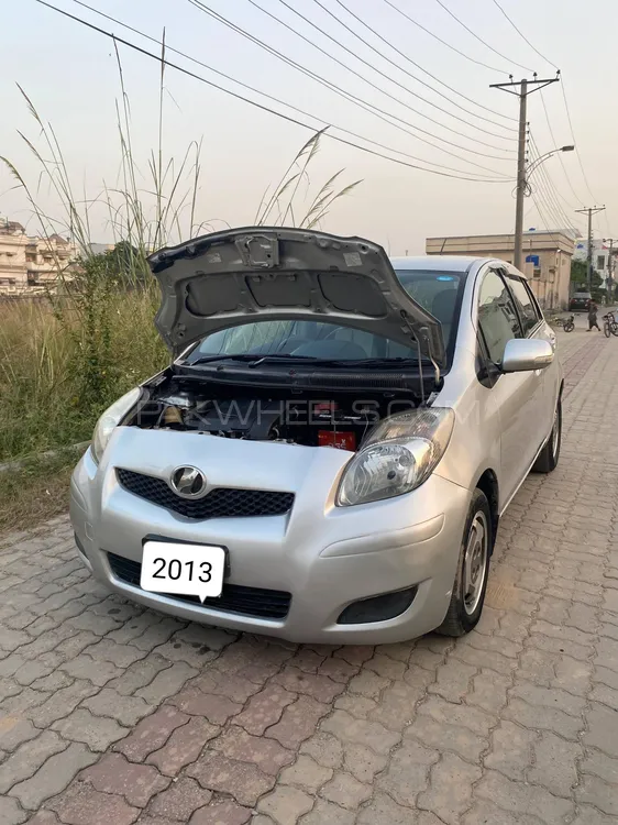 Toyota Vitz 2008 for Sale in Sialkot Image-1