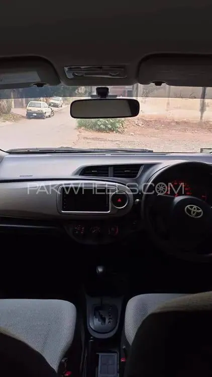 Toyota Vitz 2012 for Sale in Rawalpindi Image-1
