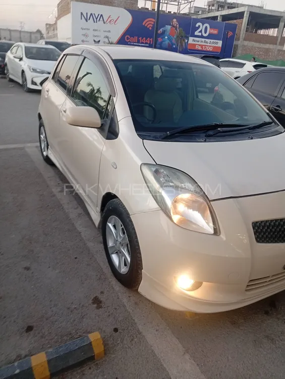 Toyota Vitz 2006 for Sale in Peshawar Image-1