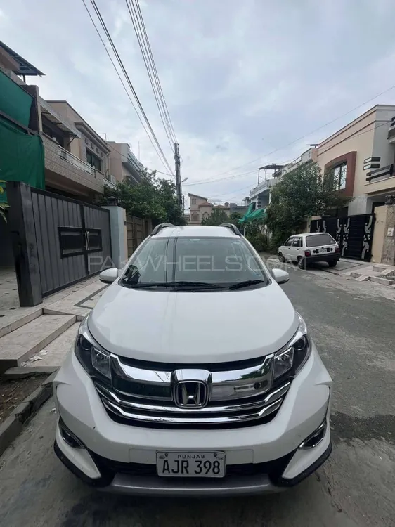 Honda BR-V 2017 for Sale in Lahore Image-1