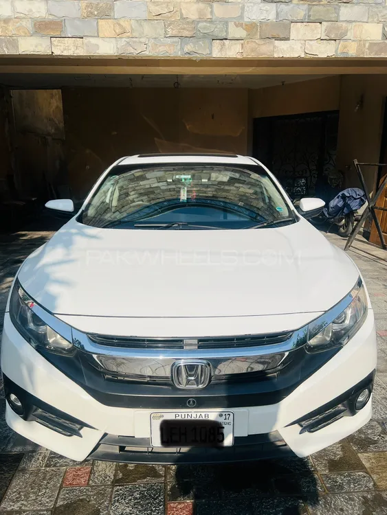 Honda Civic 2017 for Sale in Lahore Image-1