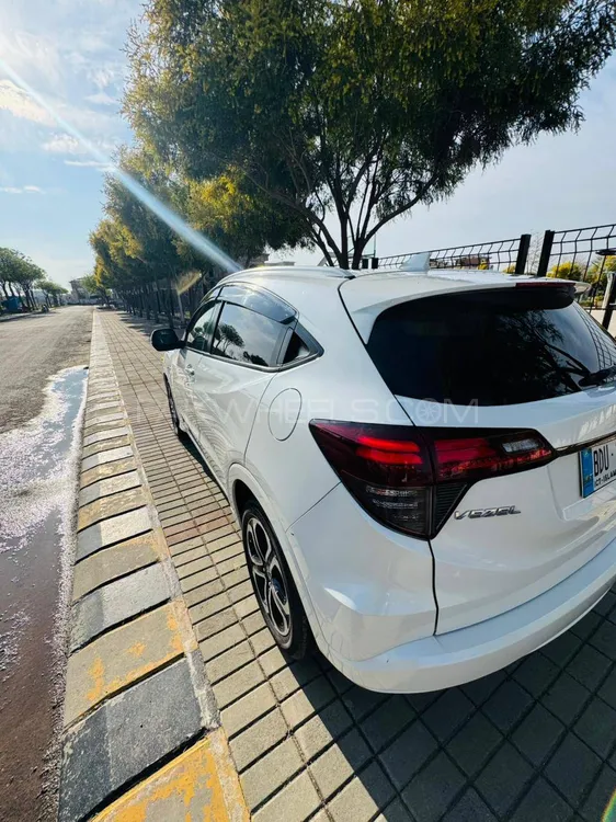 Honda Vezel 2019 for Sale in Islamabad Image-1