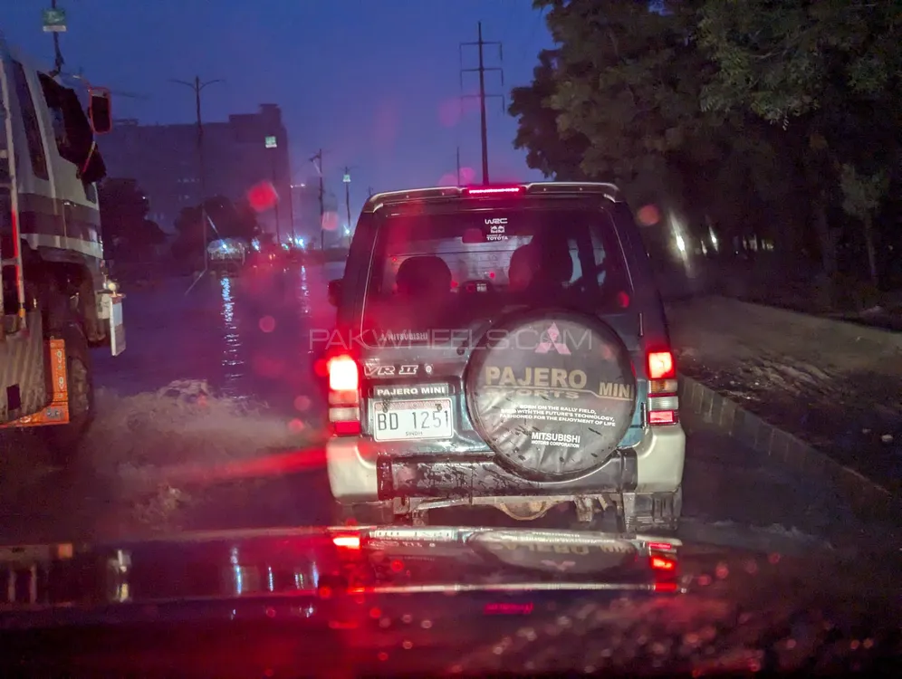 Mitsubishi Pajero Mini 1996 for Sale in Karachi Image-1